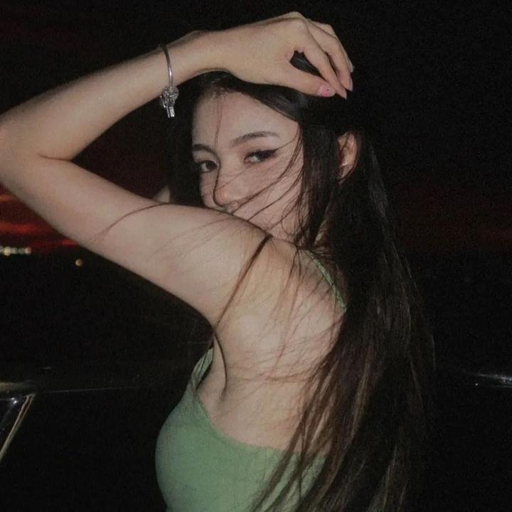 女机械人