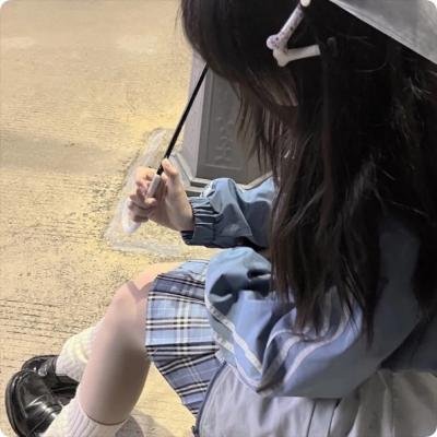 猫在爬